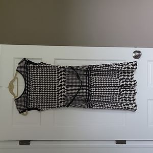 Houndstooth stretchy dress
